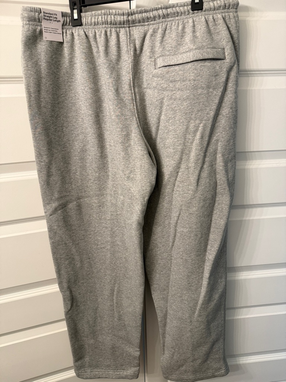 NWT Men’s Nike Gray Heather Embroidered Swoosh Sweatpants - Picture 6 of 8